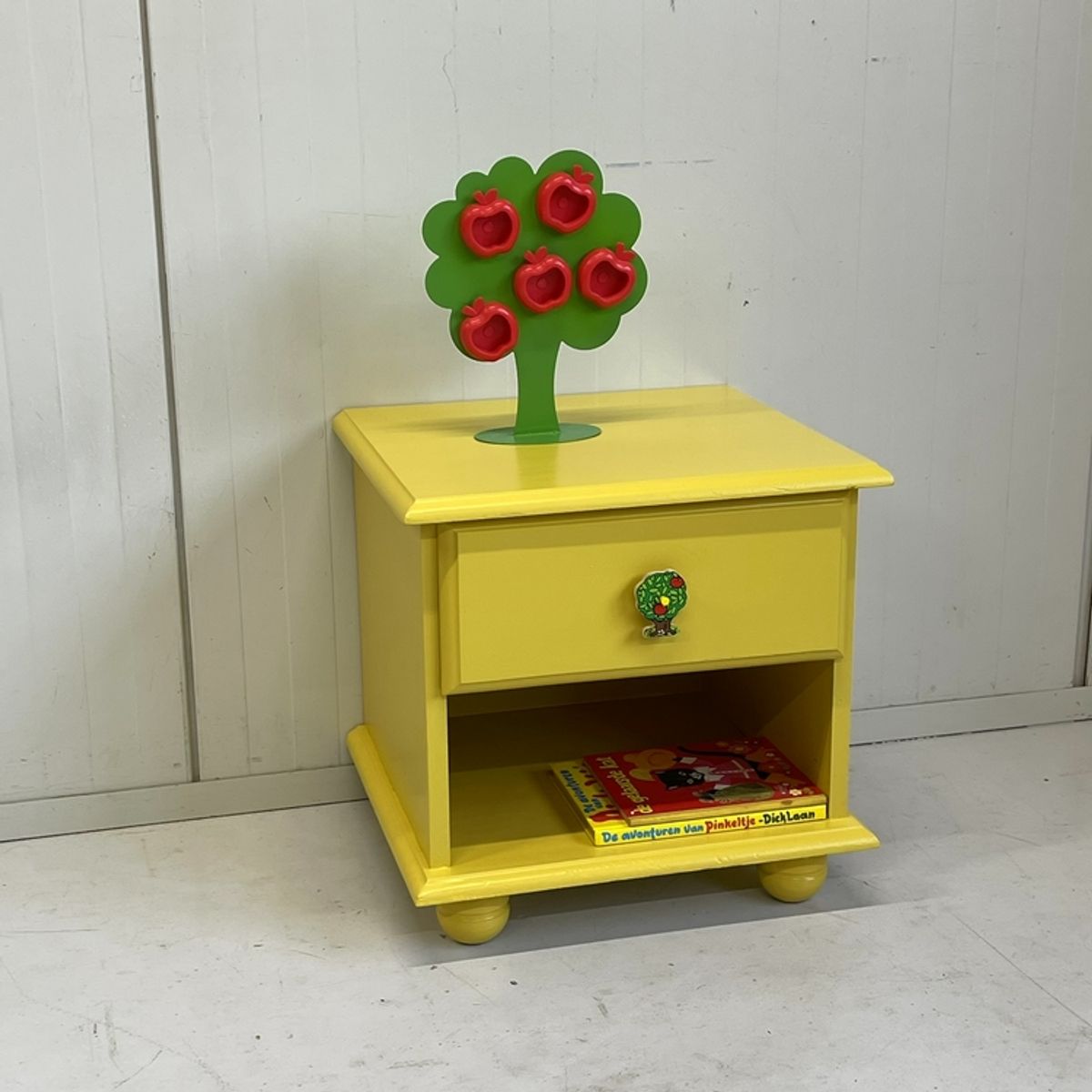 Restyle Geel Nachtkastje Kidsroom & Uniek Knopje image 3