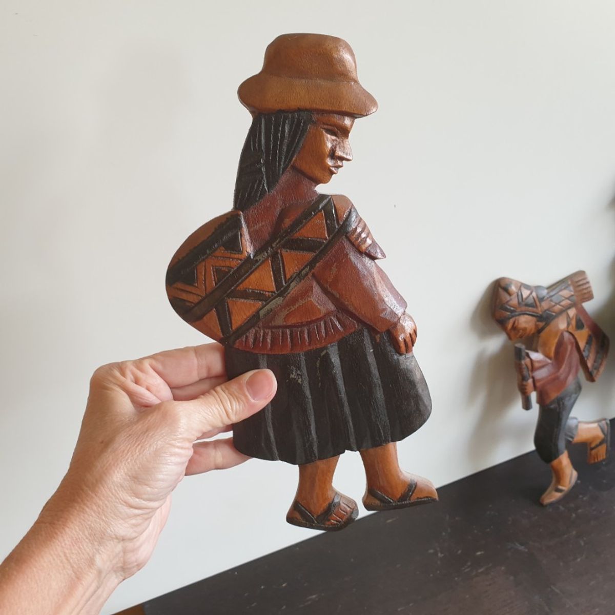 Peruaans Gezin Vintage Houtsnijwerk Muurhangers image 10