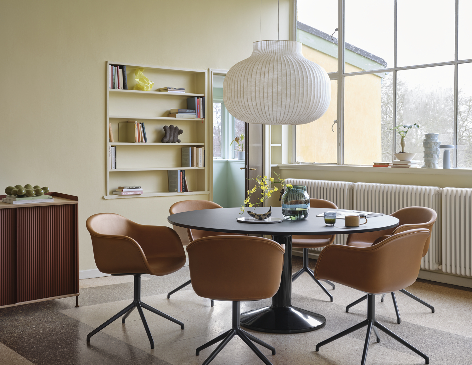 Muuto / Fiber Armchair / Swivel Base / Cognac image 5