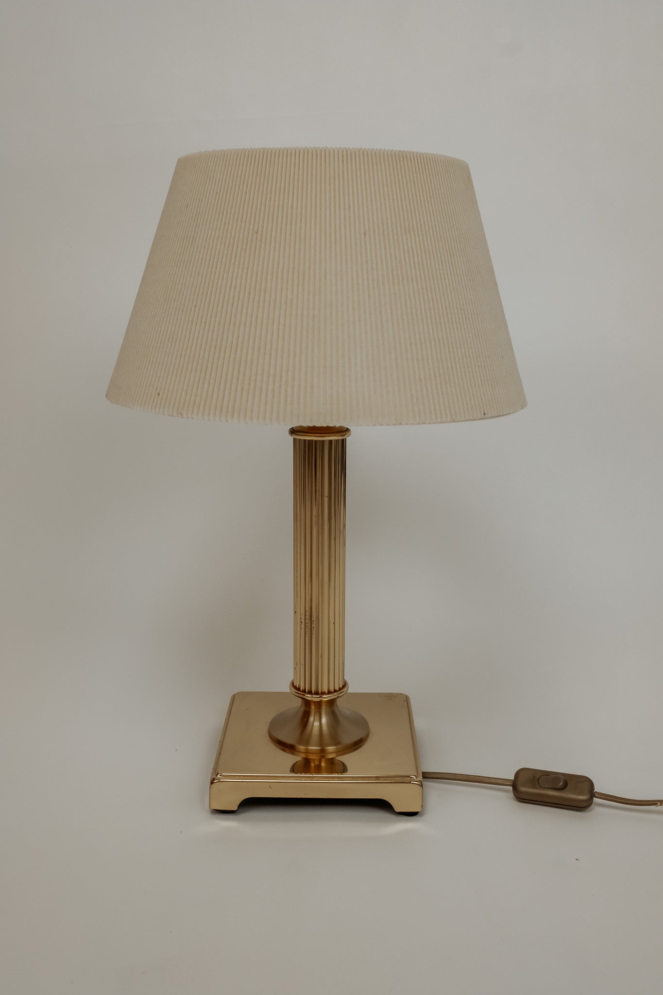 Messing Vintage Tafellamp Met Crèmekleurige Plisse Kap image 2
