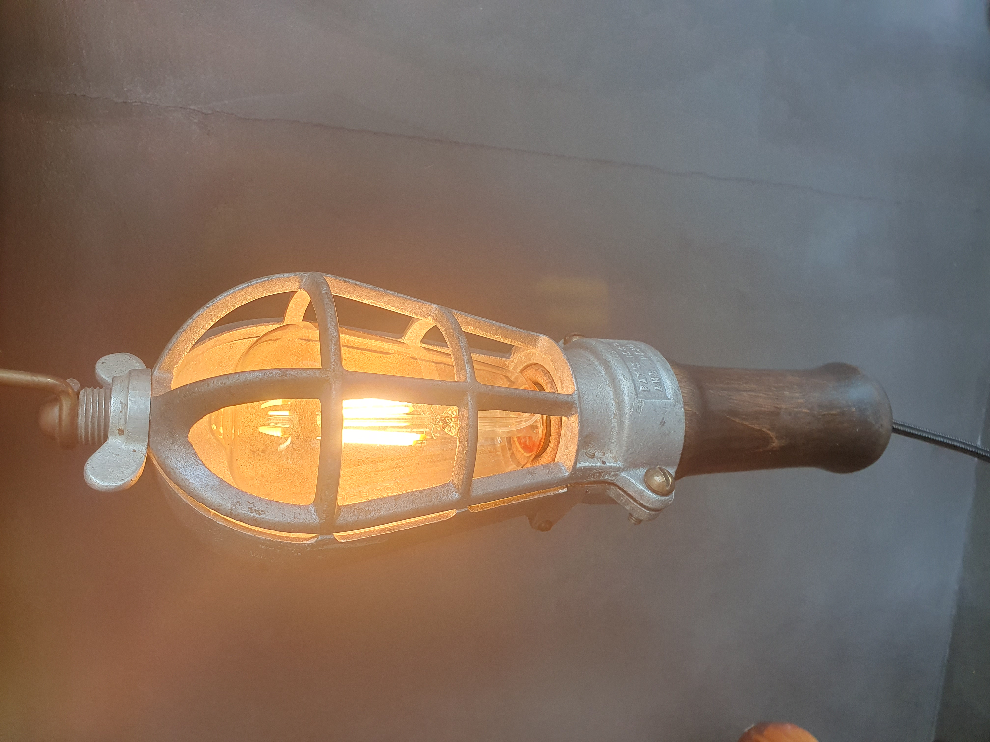 Crouse Hinds Werklamp ' Troublelight' Uit De Jaren 30. image 13