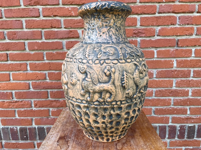 Een Fraaie Jasba Vloervaas. Azteken -design image 3