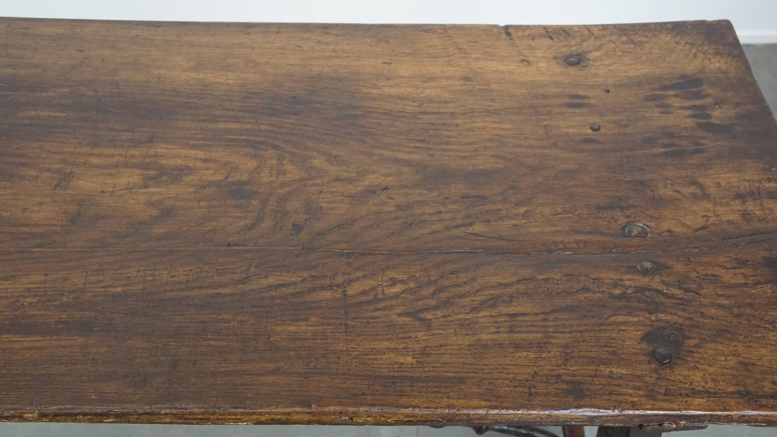 Karaktervolle 18e-eeuwse Antieke Spaanse Side Table/ Eettafel Met Een Prachtig Patina image 8