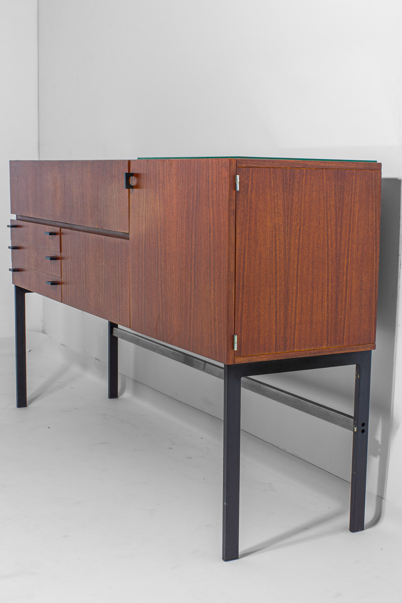 Zeldzame Mid-century Roger De Winter Cocktail Bar In Teak Met Bijhorende Krukken, 1960 image 20