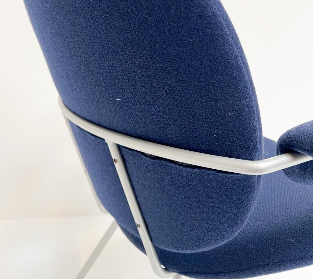 Donkerblauwe Kembo Fauteuil Van W.h. Gispen, Na 2000 image 10