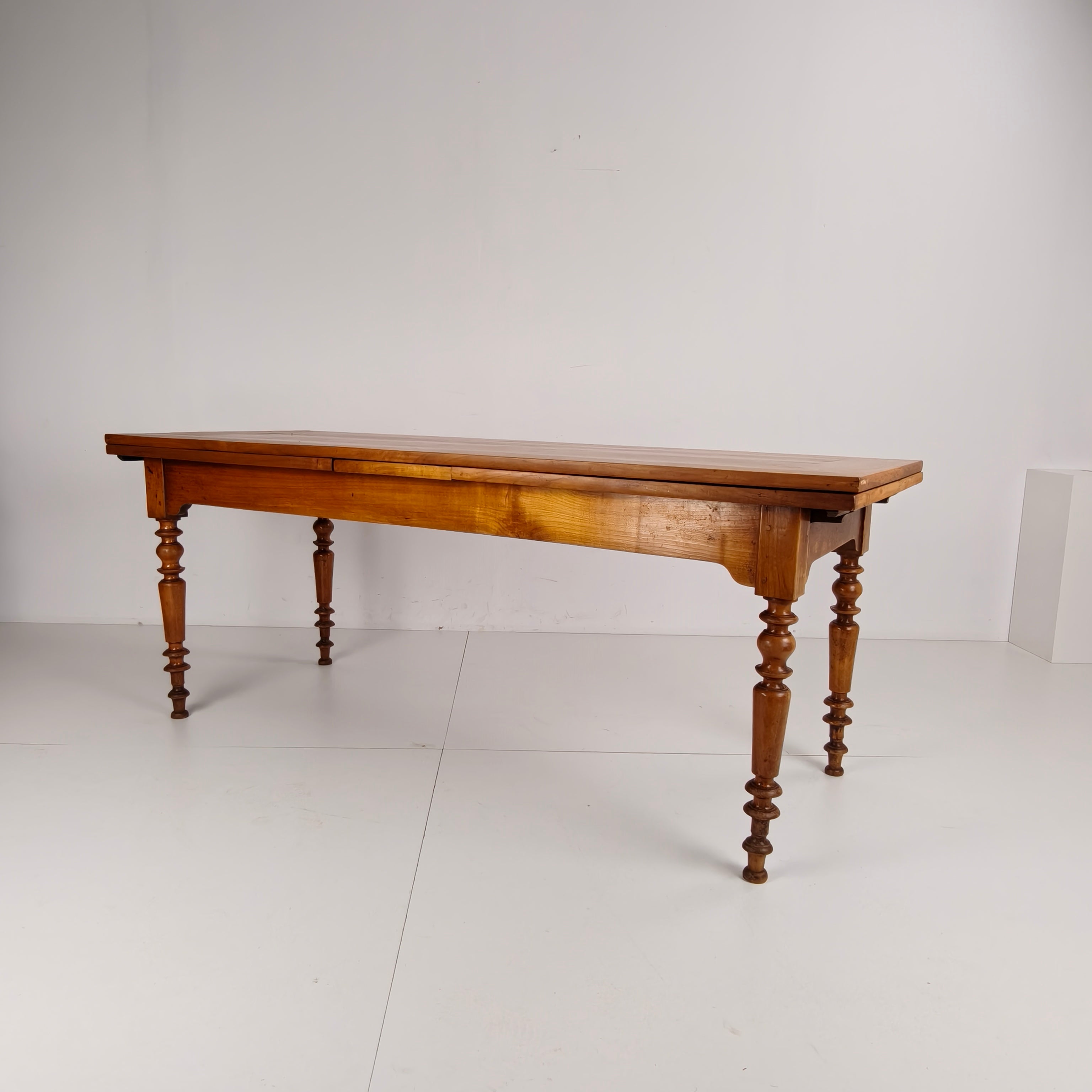 Elegant 20th Century French Cherrywood Extending Dining Table image 5