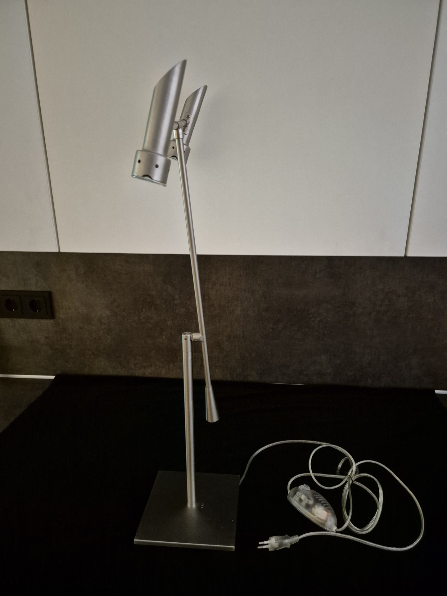 Bureaulamp - Tafellamp - Design - Zilverkleurig -verstelbaar image 5