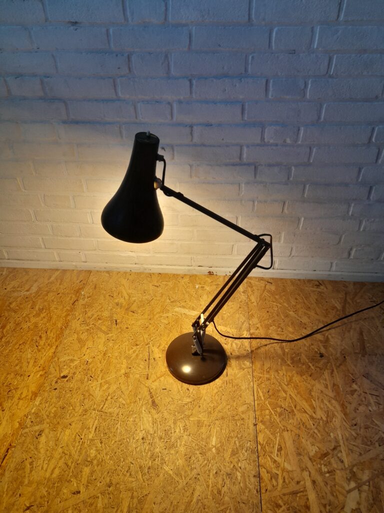 Anglepoise Desklamp image 6