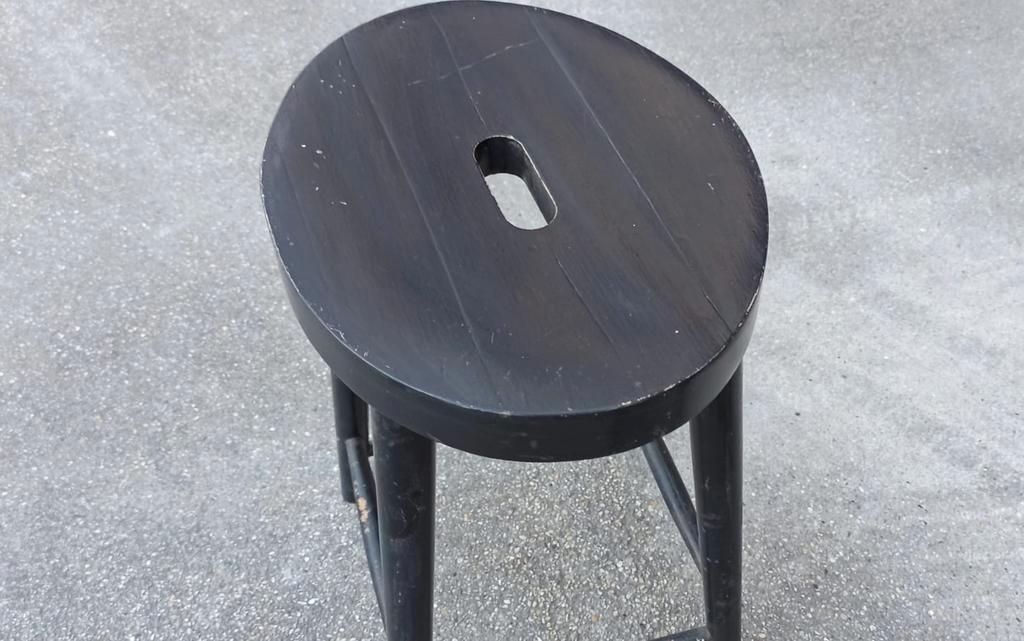 Set Van 2 Vintage Houten Kruks image 12
