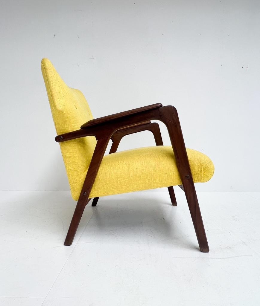 Houten Wingback Fauteuil Uit De 1960’S image 5