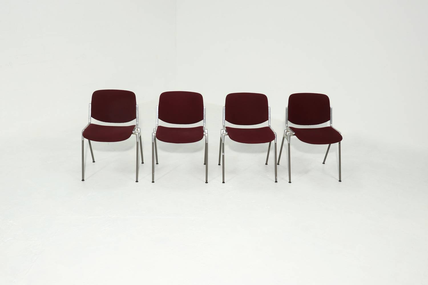 4 X Dsc Stoelen By Giancarlo Piretti For Castelli Jaren 70 image 2