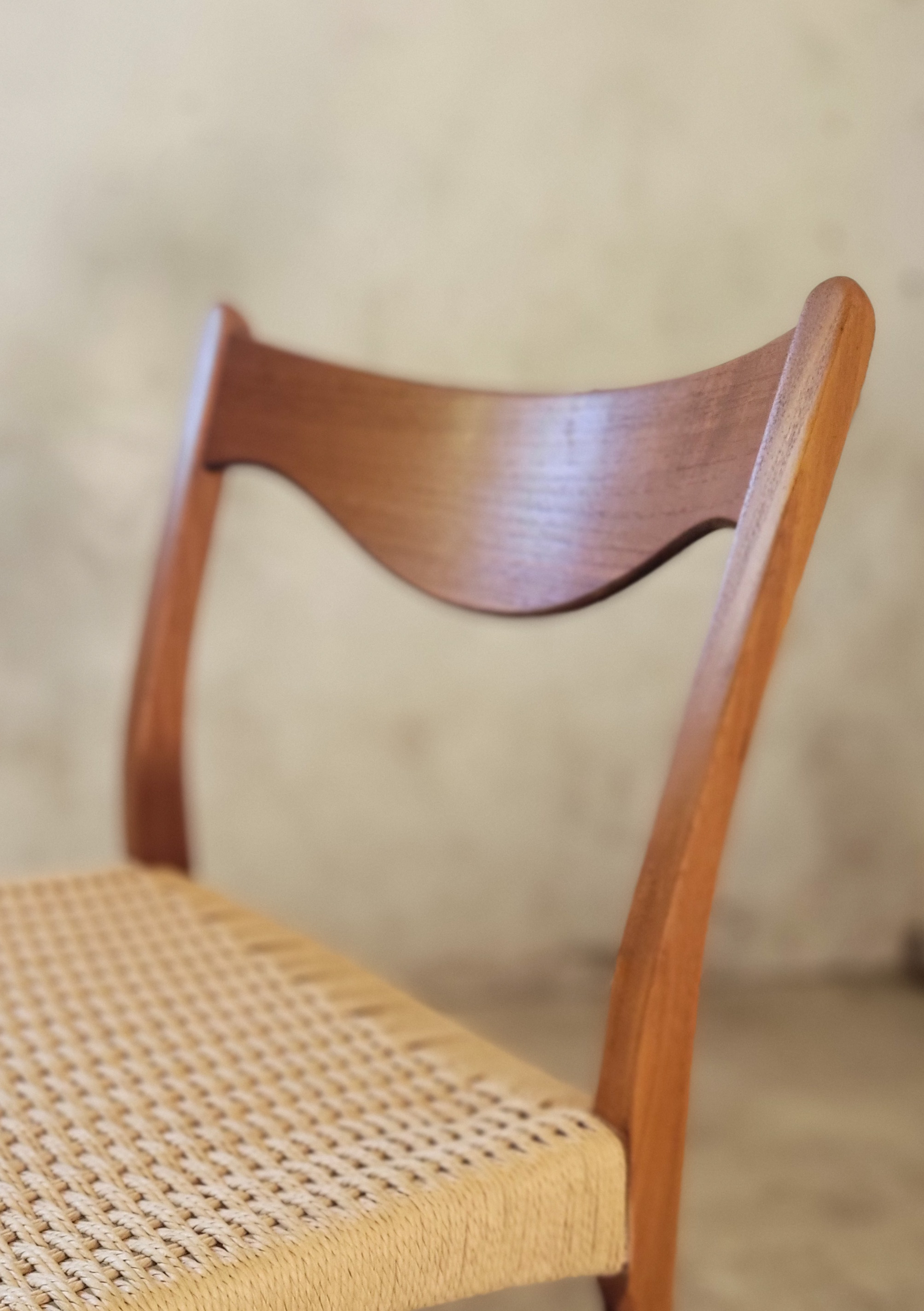Set Van Vier Vintage Stoelen Van Arne Wahl Iversen Voor Glyn image 12
