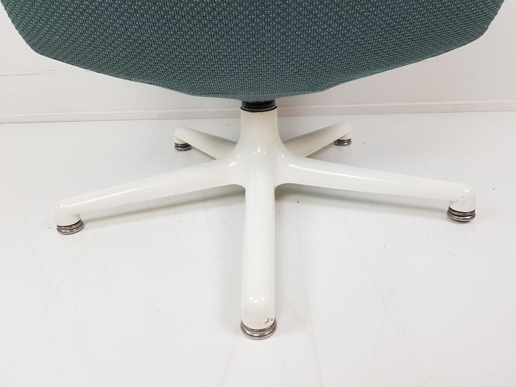 Vintage Artifort Fauteuil | De Ploeg Stof Grape | Stervoet image 13