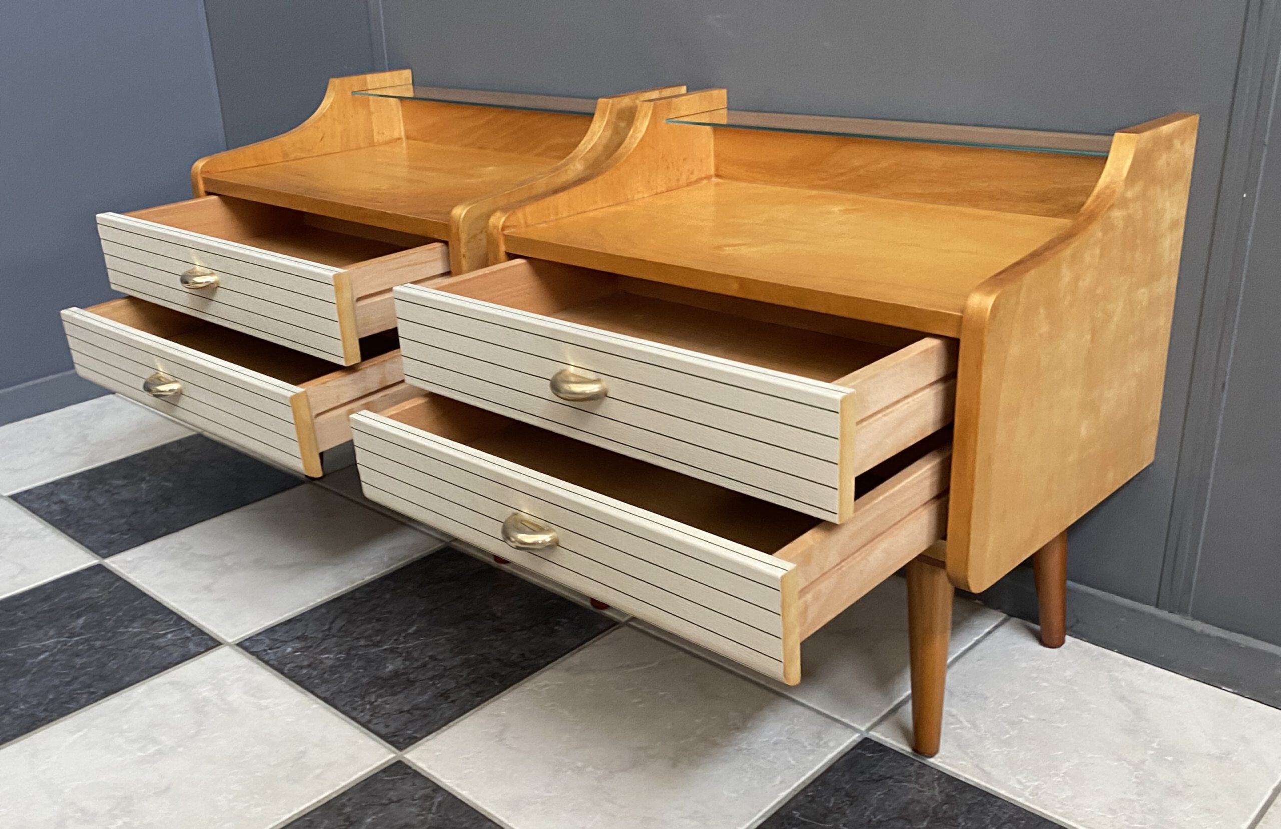 Set Of 2 1960S Nightstands With Glass Top image 12