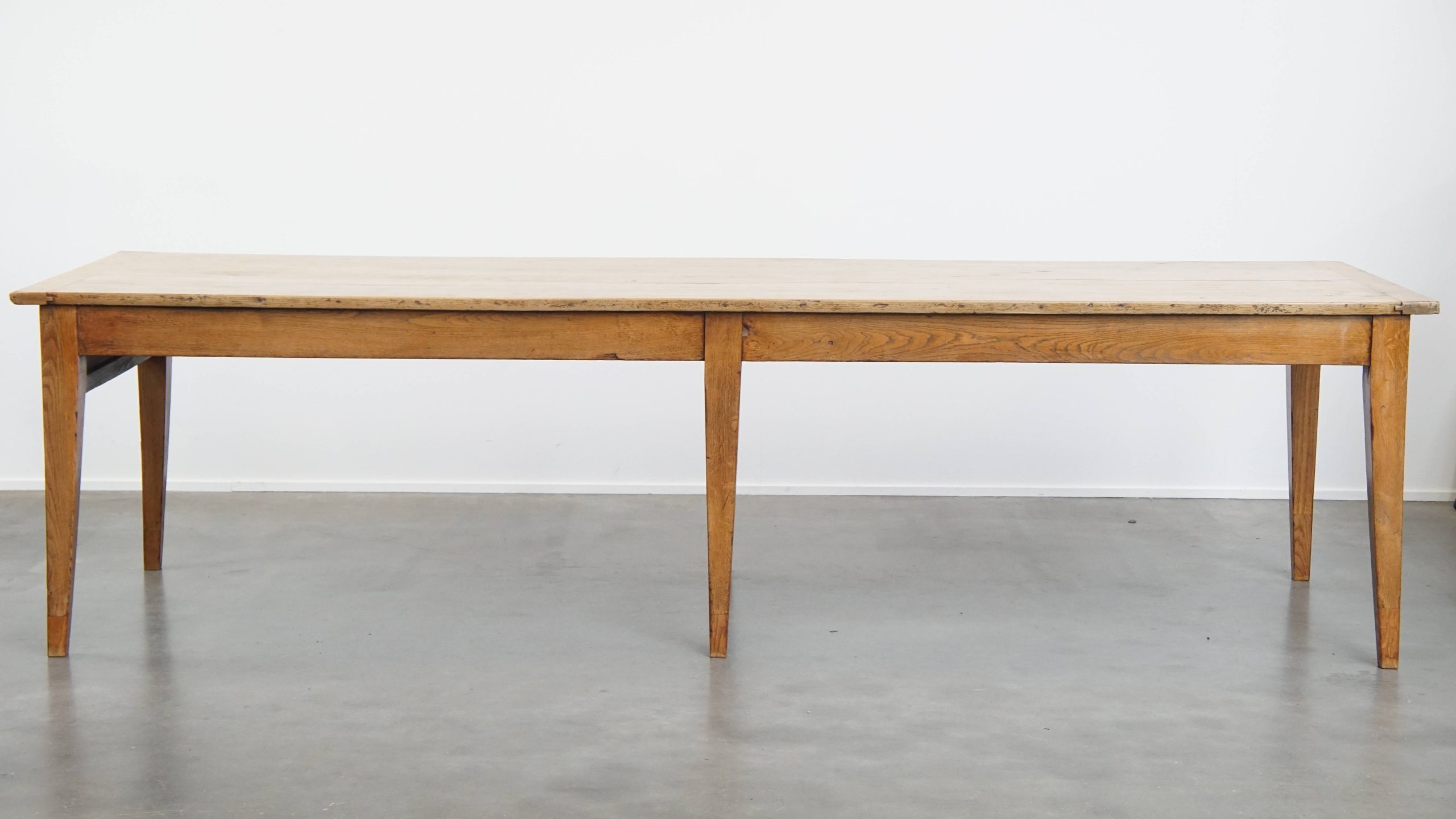 Zeer Grote En Karaktervolle Antieke Eikenhouten Xxl Eettafel Voor 8 Tot 10 Personen image 6