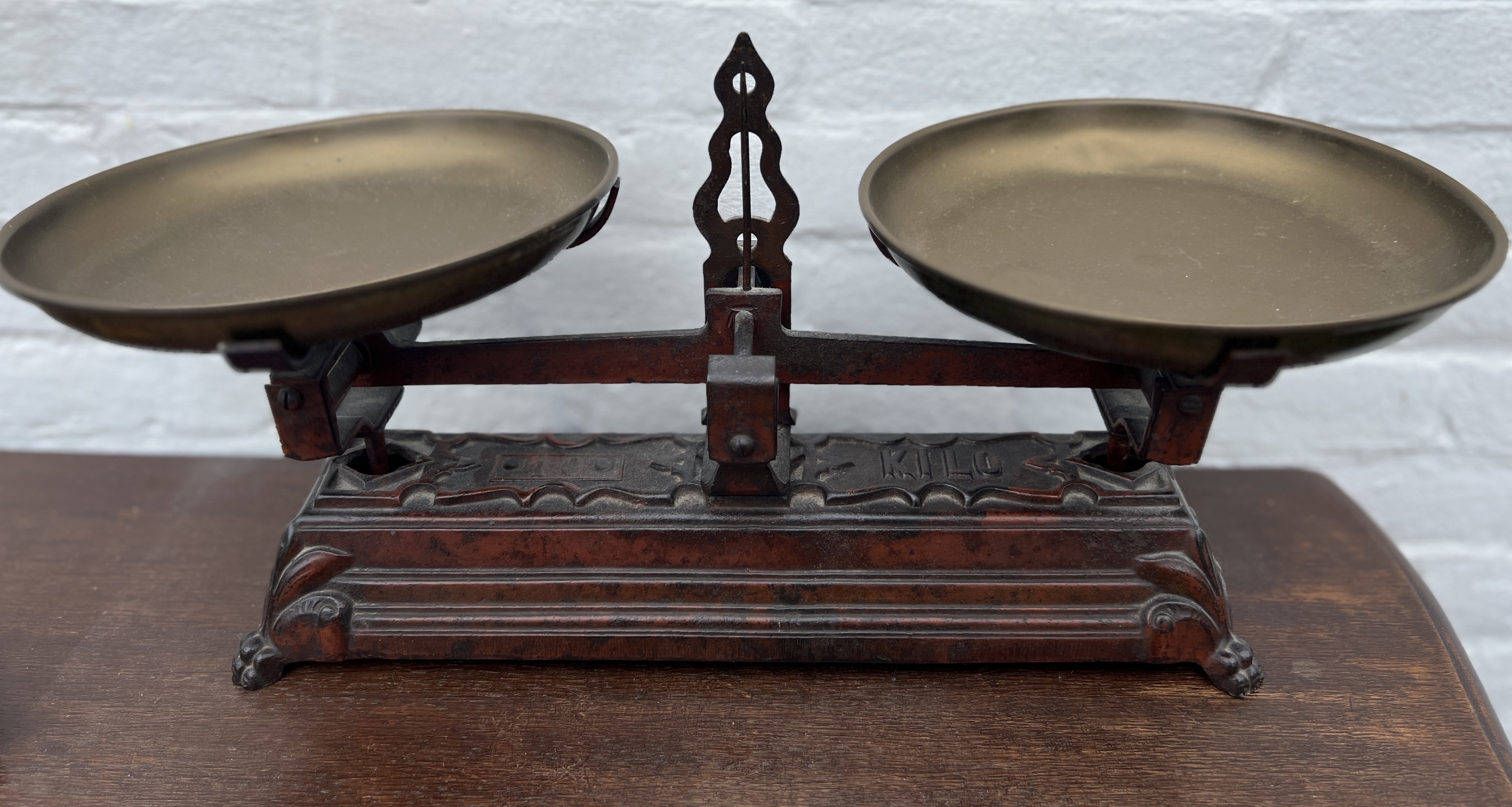 Antieke Art Nouveau Weegschaal Met 2 Messing Schalen, 50 Cm Breed image 2