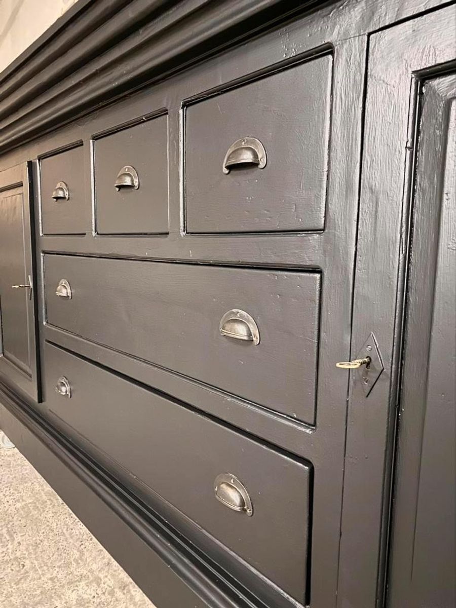 Oude Kast, Ladekast, Toonbank, Dressoir, Winkelkast. Zwart image 2