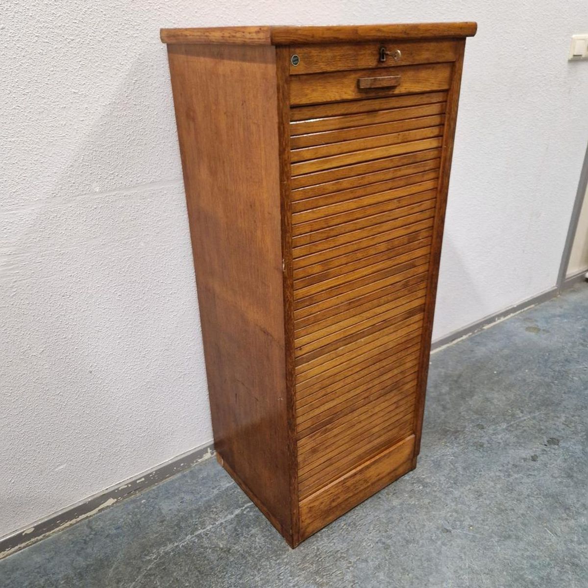 Vintage Roldeurkast Archiefkast Eeka Kast Vintage Kast image 3