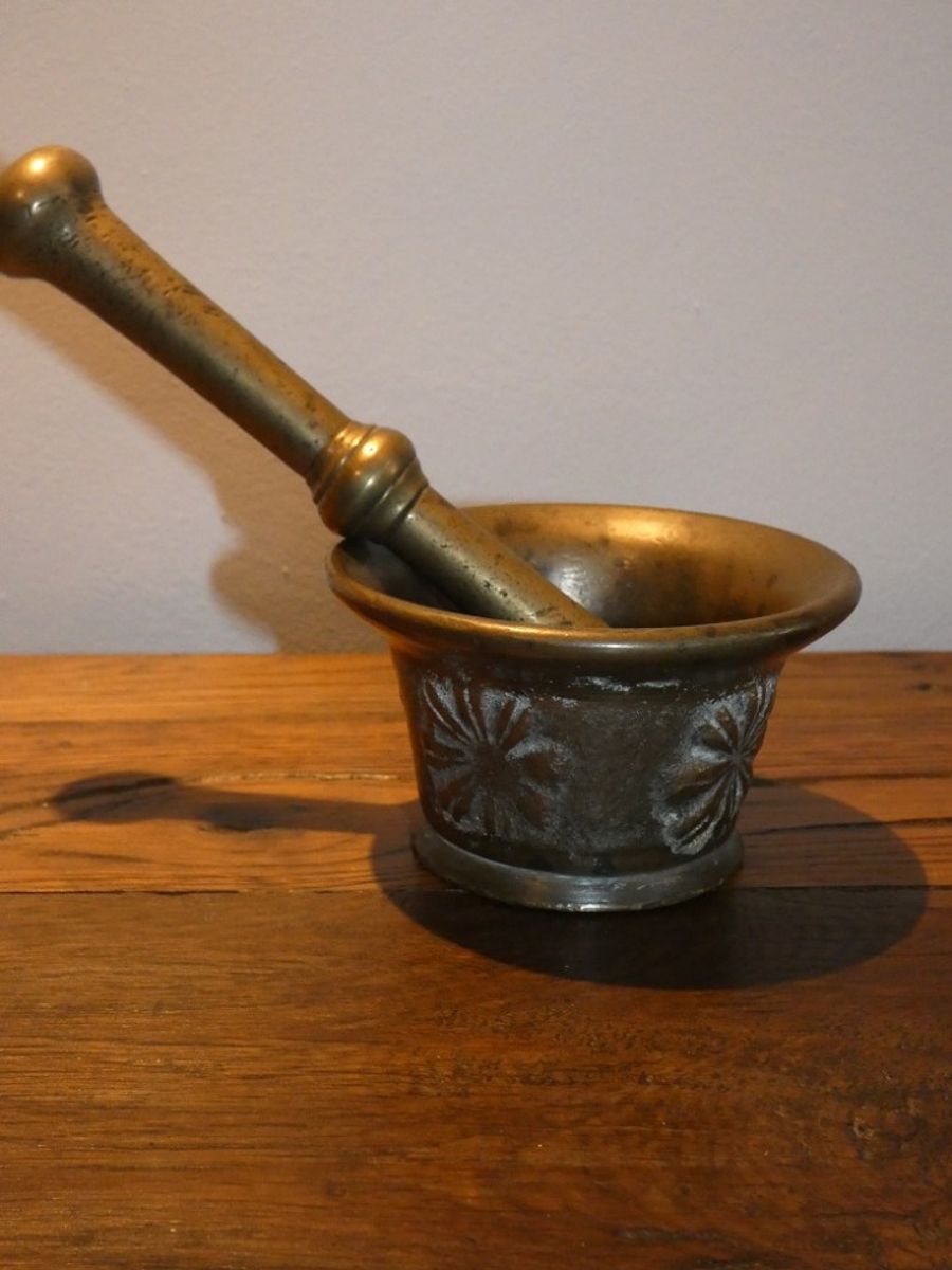 17de Eeuwse Spaanse Vijzel En Stamper In Brons. image 7
