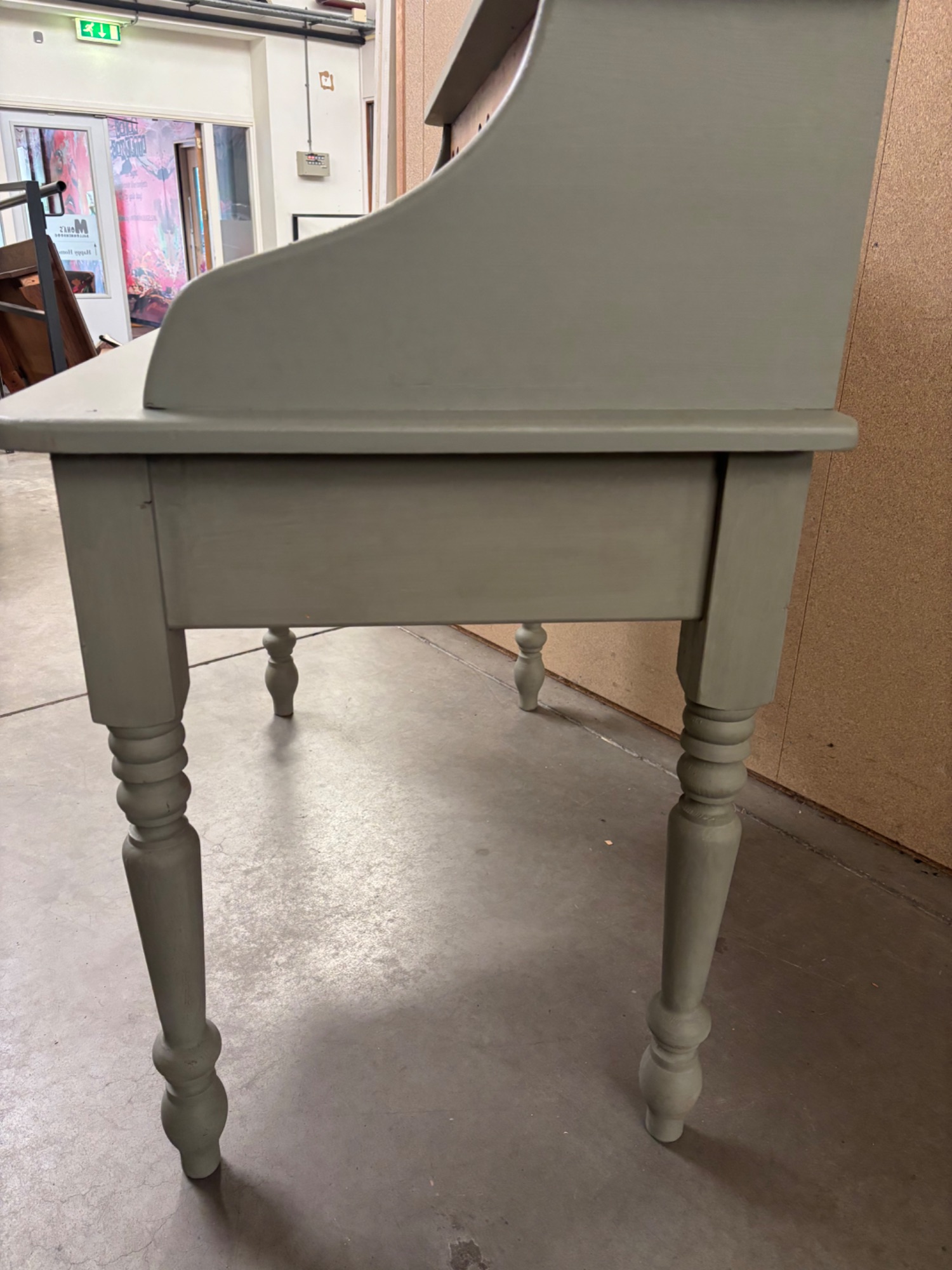 Vintage Brocante Bureau image 9