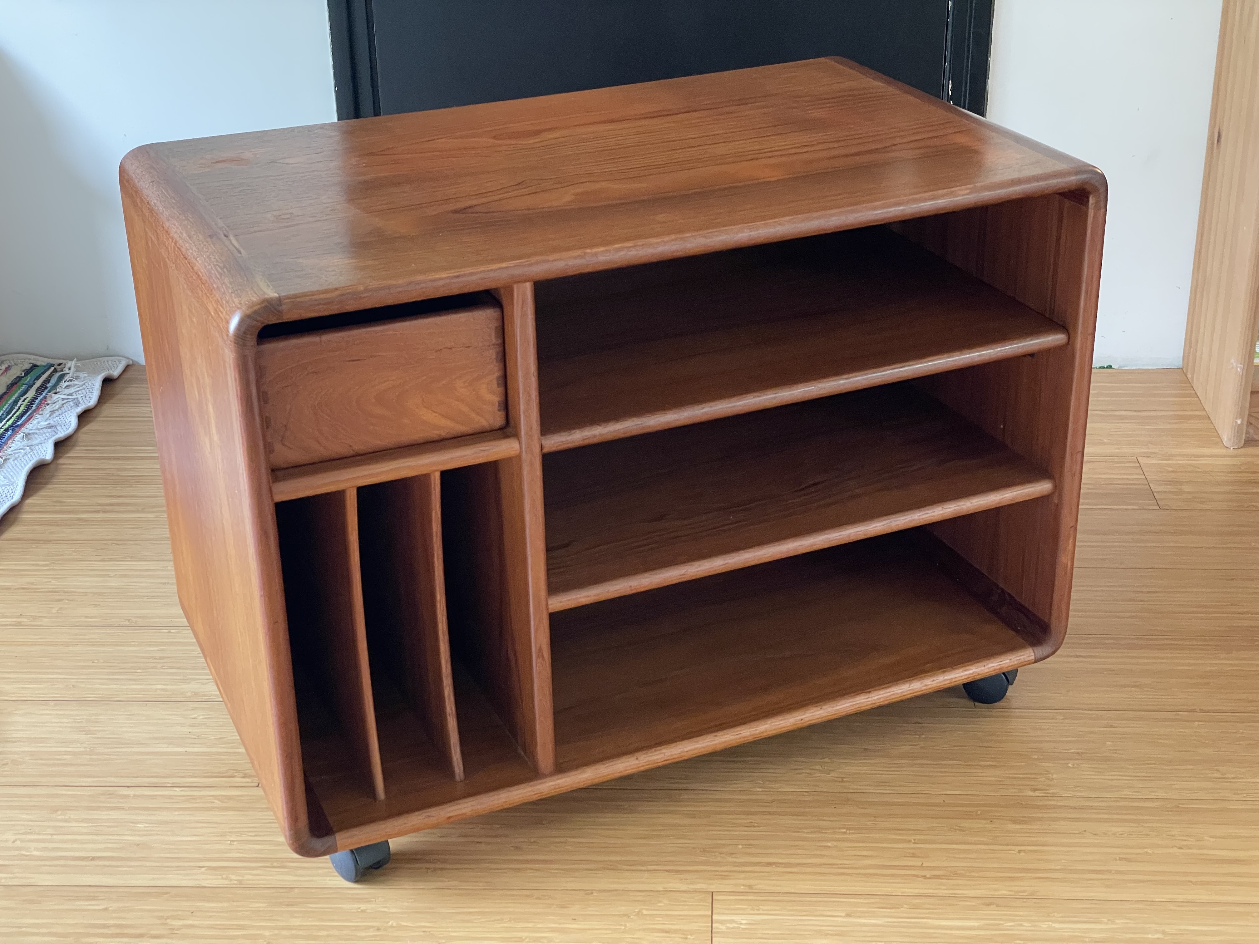 Vintage Salin Møbler Teak Dressoir/ Audiomeubel image 2
