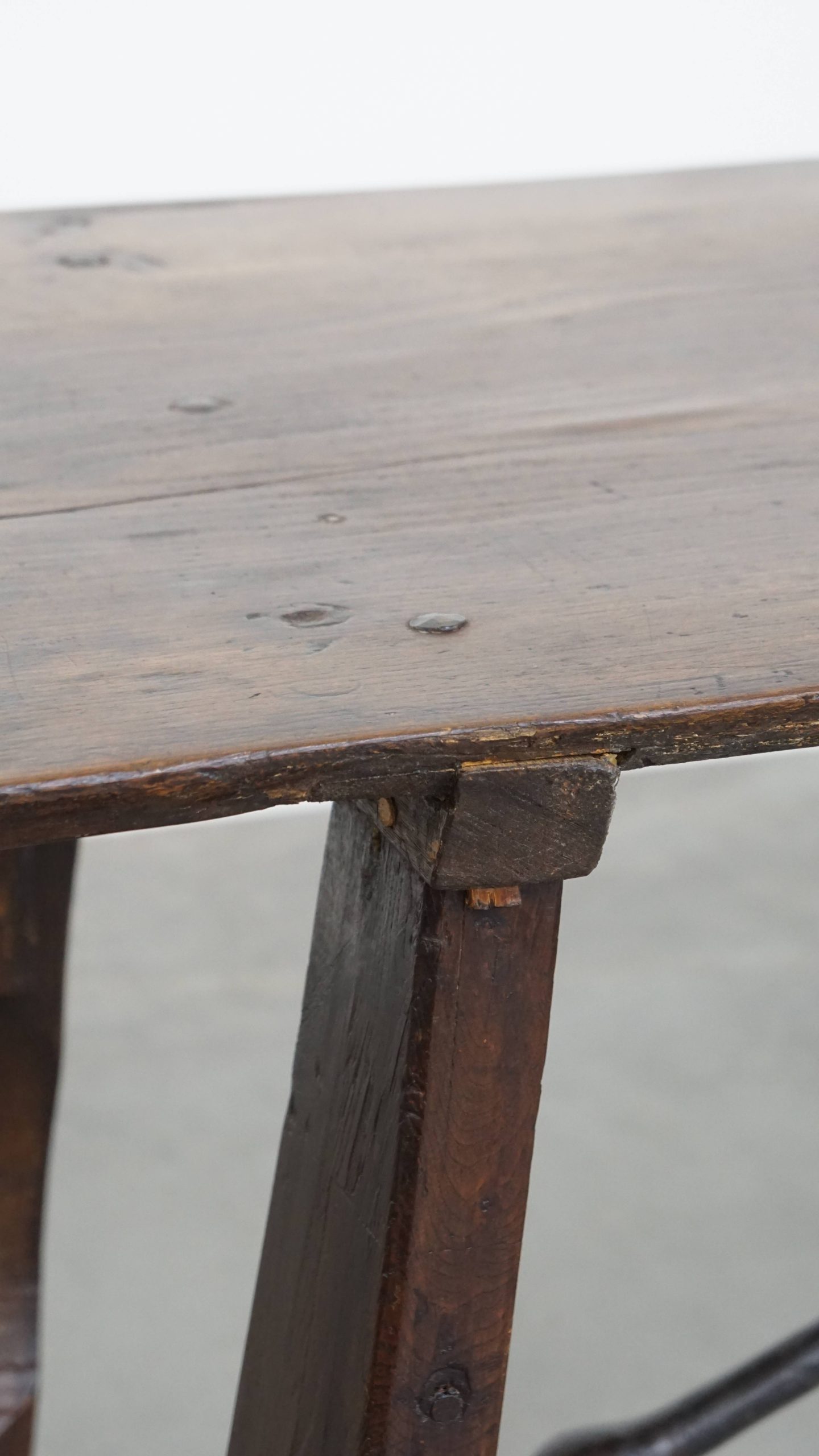 Karaktervolle 18e-eeuwse Antieke Spaanse Side Table/ Eettafel Met Een Prachtig Patina image 9