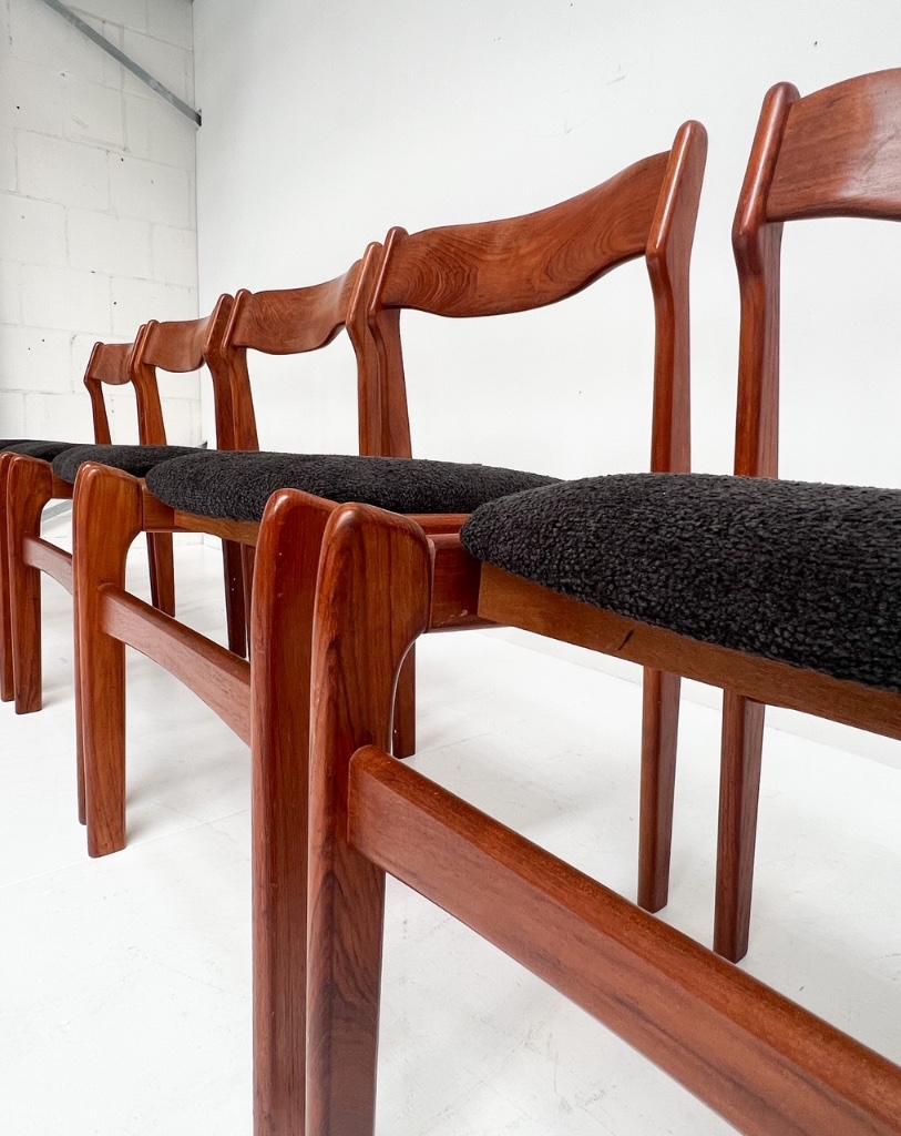 Set Van 6 Opnieuw Gestoffeerde Stoelen Van Burchardt Nielsen image 11