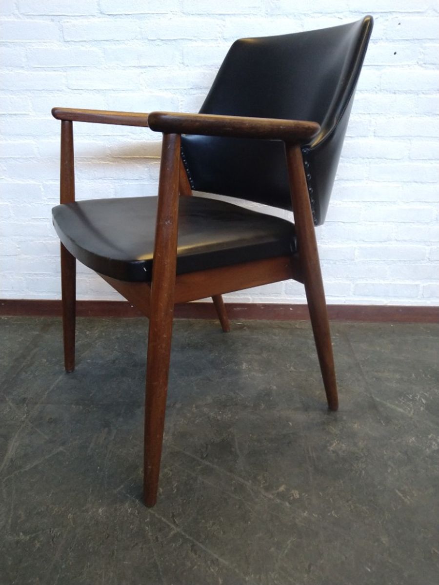 Kempkes Stoel Ontworpen Door Het Fm Design Team Jaren '60 image 7