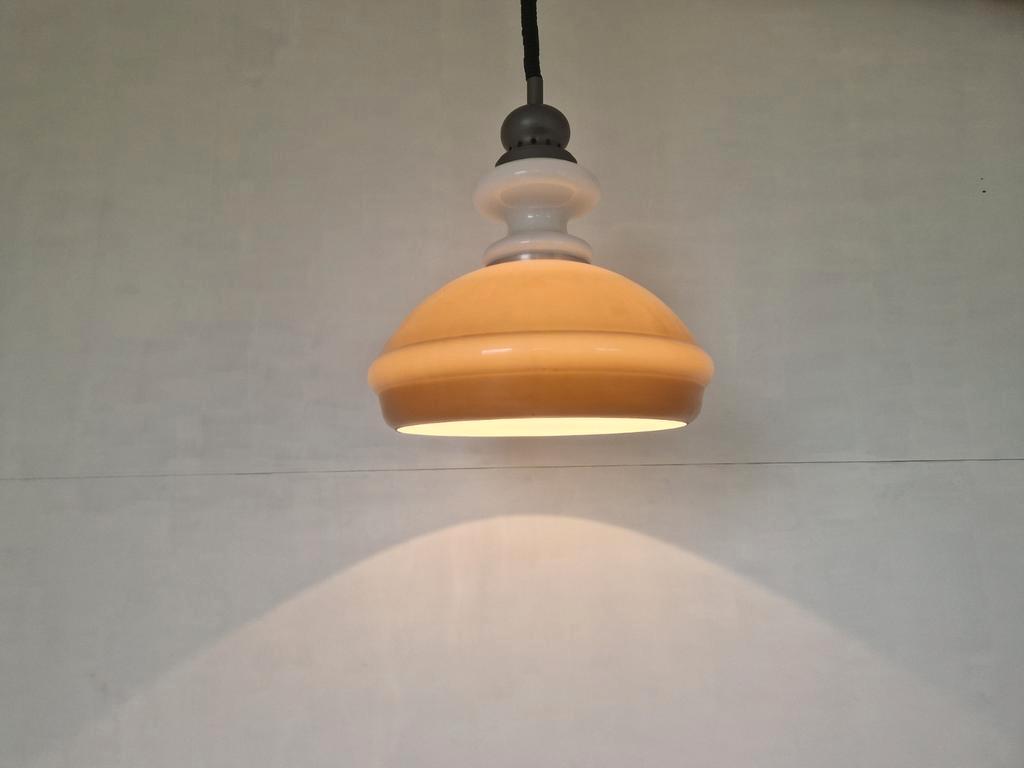Vintage Space Age Rise And Fall Lamp Design. image 3