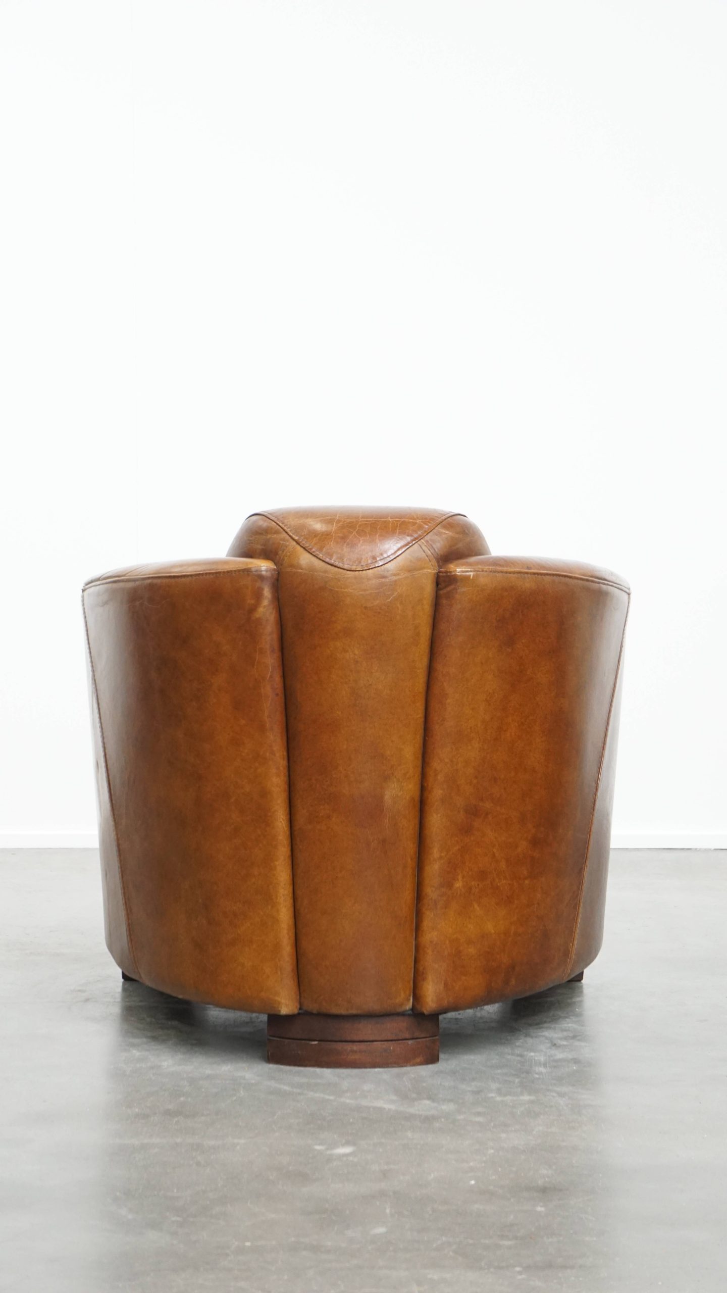 Karaktervolle En Unieke Bruine Aviator Design Fauteuil Gemaakt Van Rundleer image 5