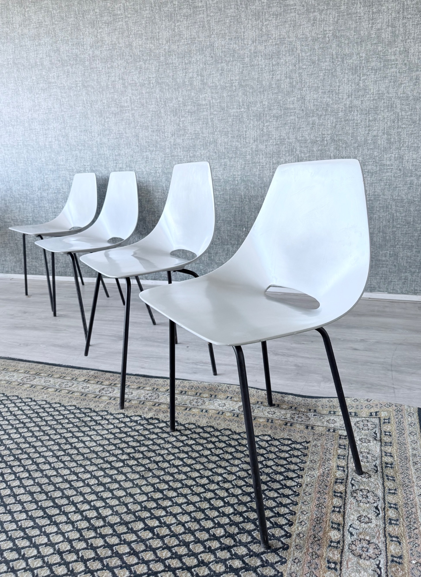 4x Vintage Tonneau Chairs Design By Pierre Guariche image 19