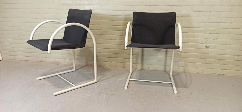 Set Van 2 Vintage Cirkel Stoelen, Metaform, Postmodern image 4