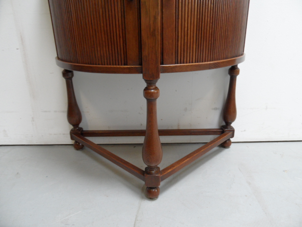 Eiken Halve Maan Tafel Met Rolluik image 6