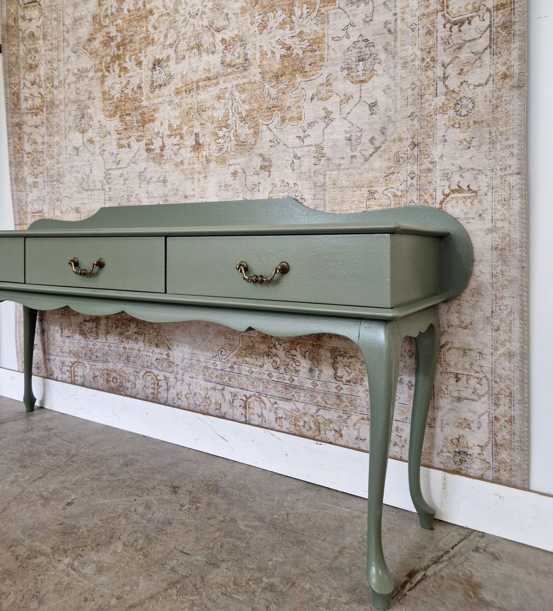 Queen Anne Vintage Dressoir In Groen/ Ladekast Met Drie Lades image 5