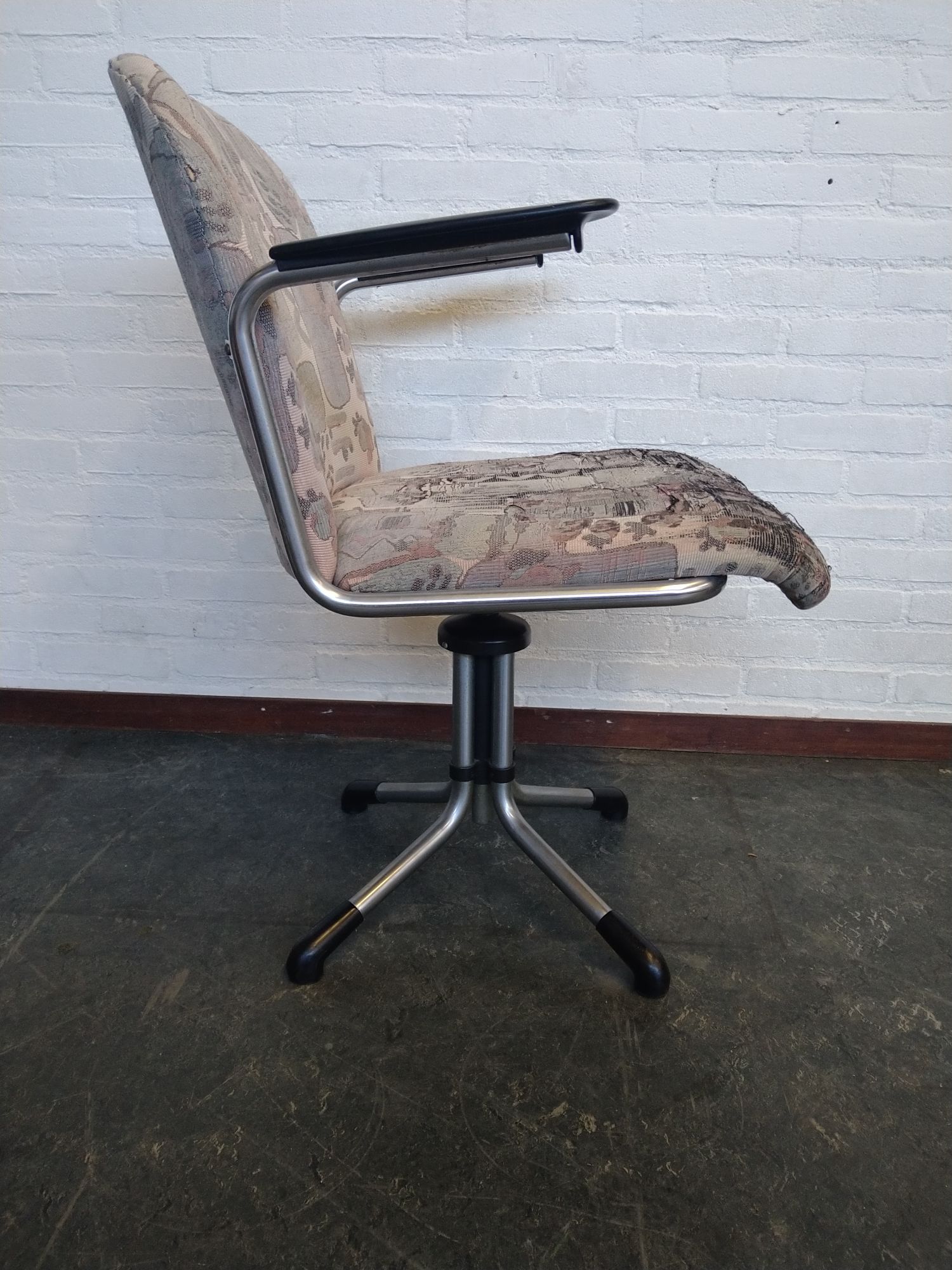 Gispen 356 Bureaustoel Met Bakelieten Armleuningen image 6