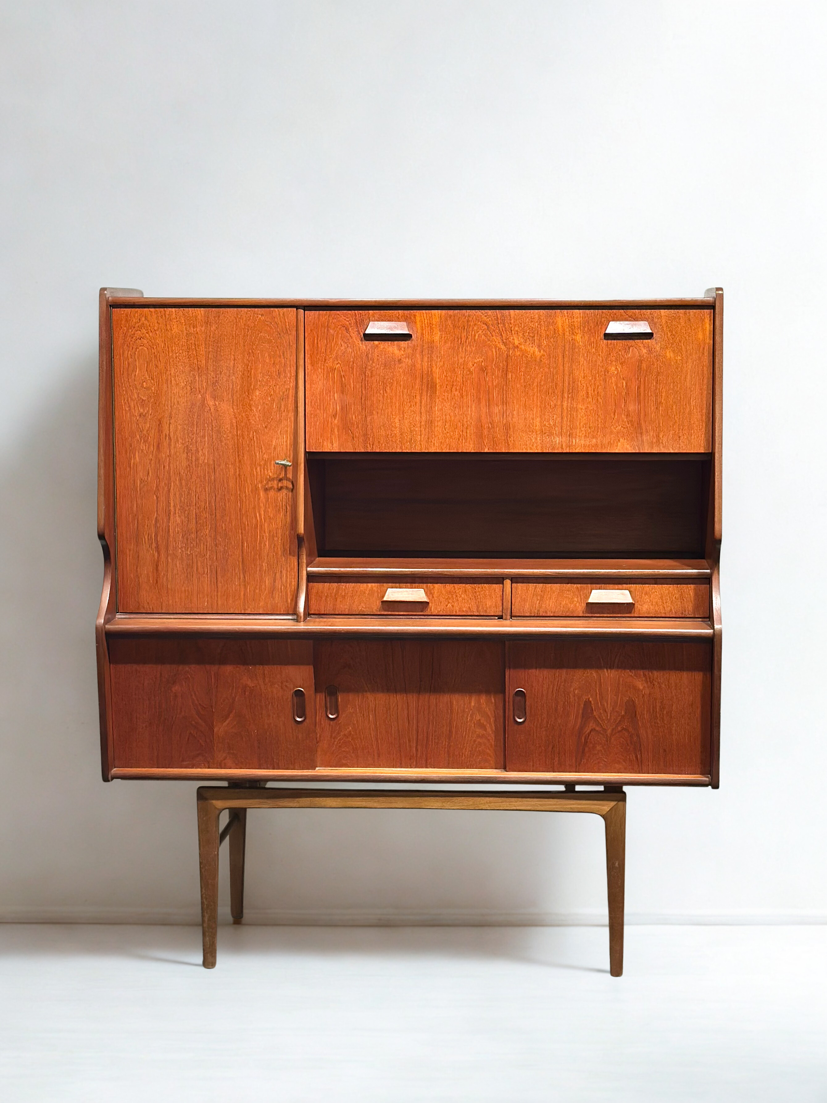 Vintage Retro Teak Midcentury Highboard Wandkast image 2