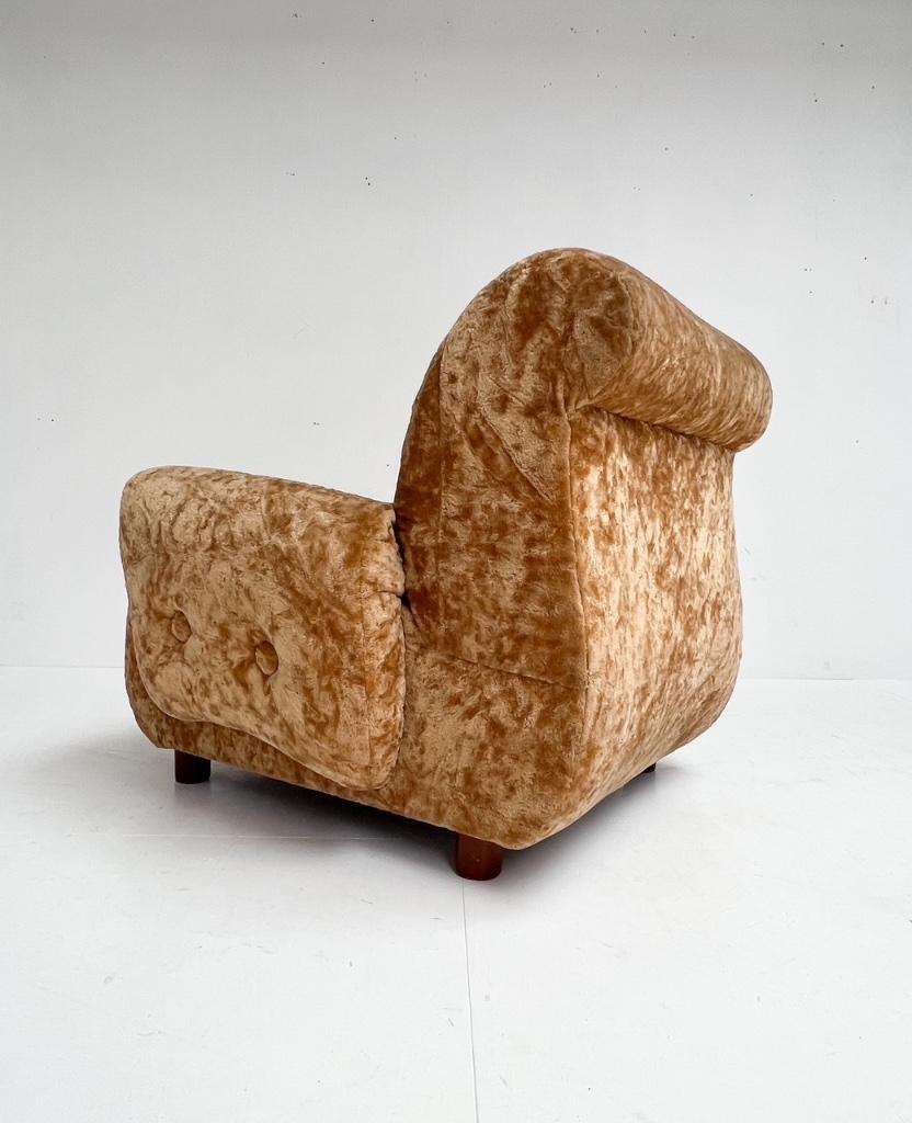 Roestbruine Italiaanse Velvet Fauteuil, 1970’S image 2