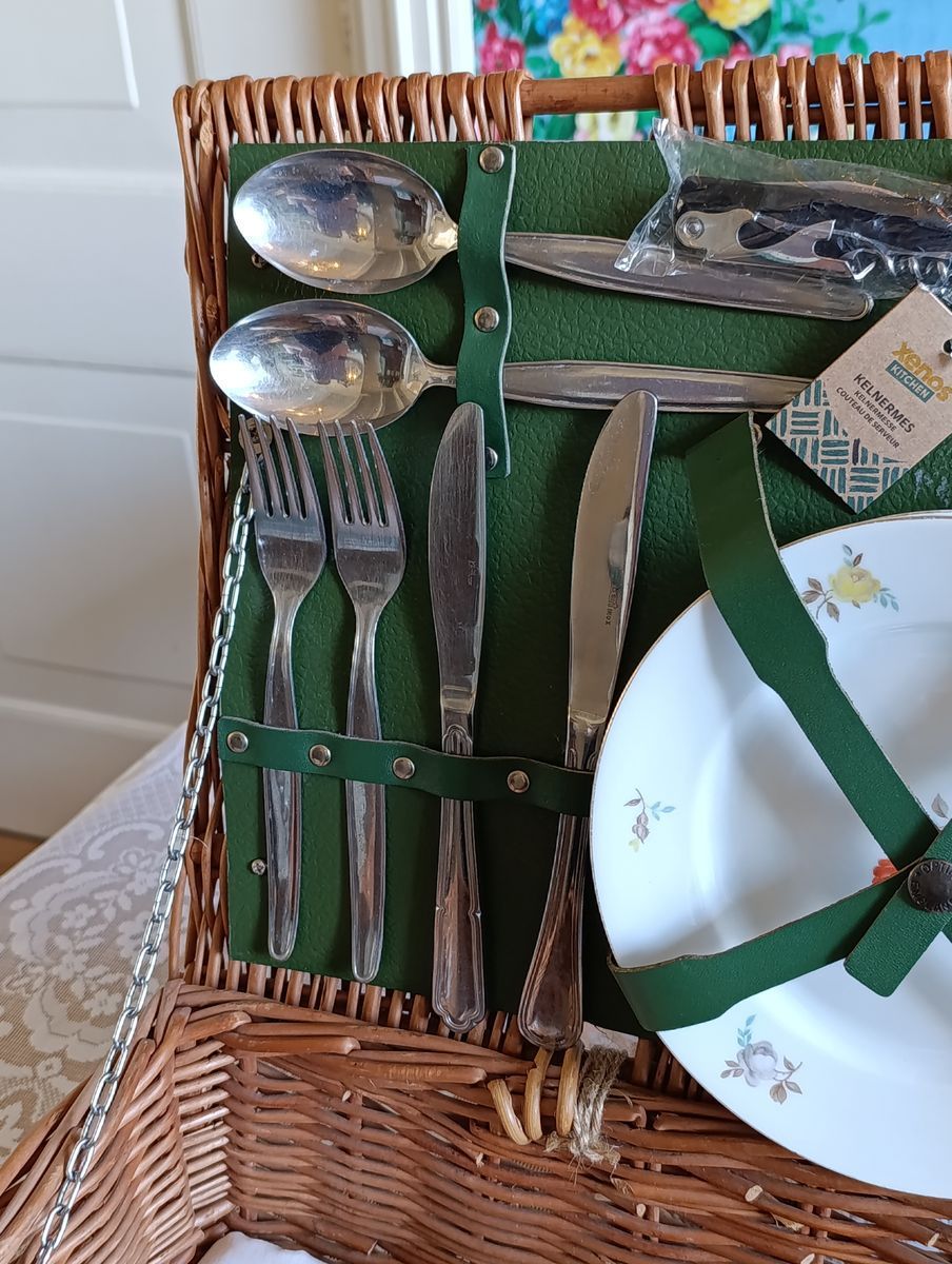 Vintage Picknickmand Van Optima England, Uniek & Duurzaam Gerestyled image 9