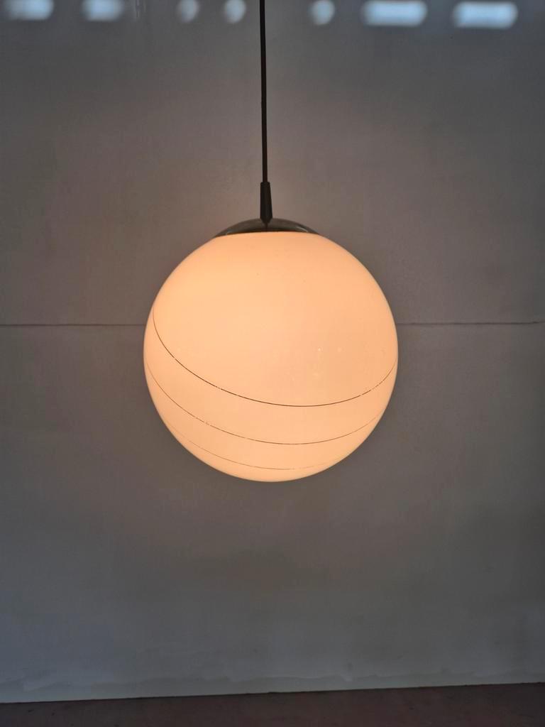 Vintage Opaline Space Age Lamp Met Gouden Randen Globe image 6
