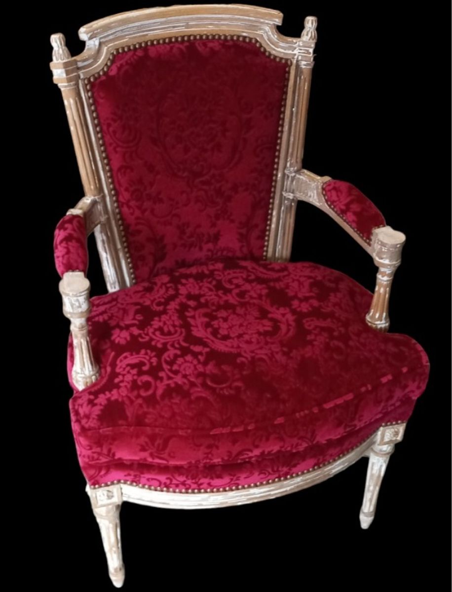 Paar Fijne Gesculpteerde Louis Xvi Periode Cabrioletfauteuils. image 5