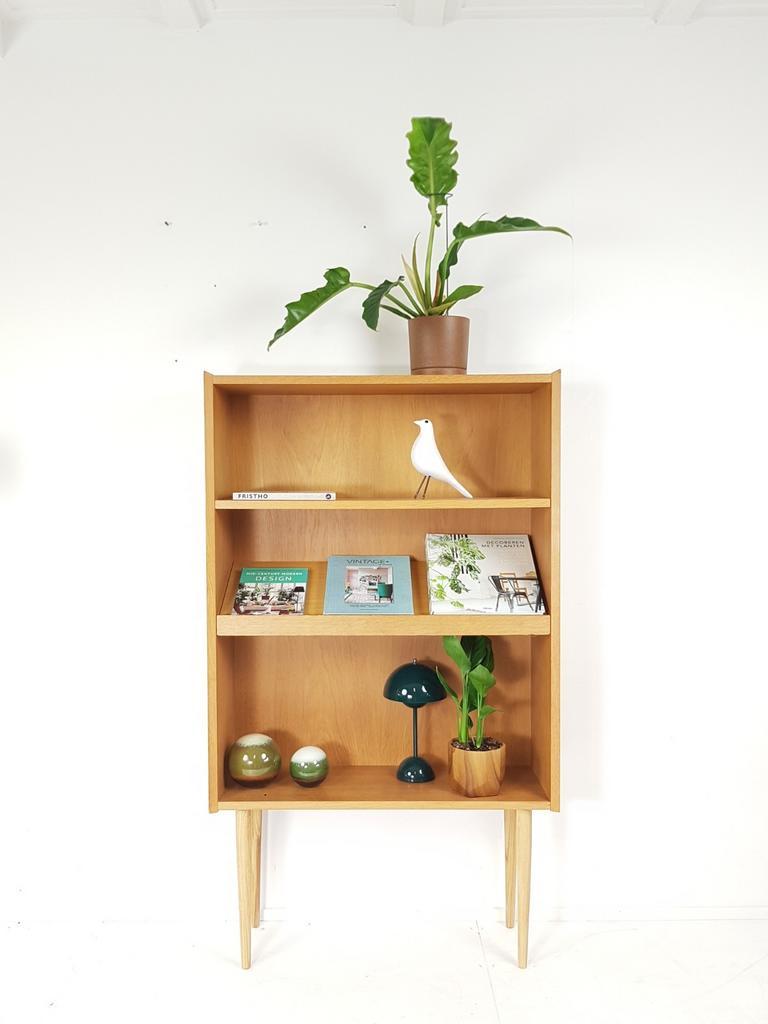 Vintage Deens Boekenkastje Eiken Fineer Met Lectuurgedeelte image 5