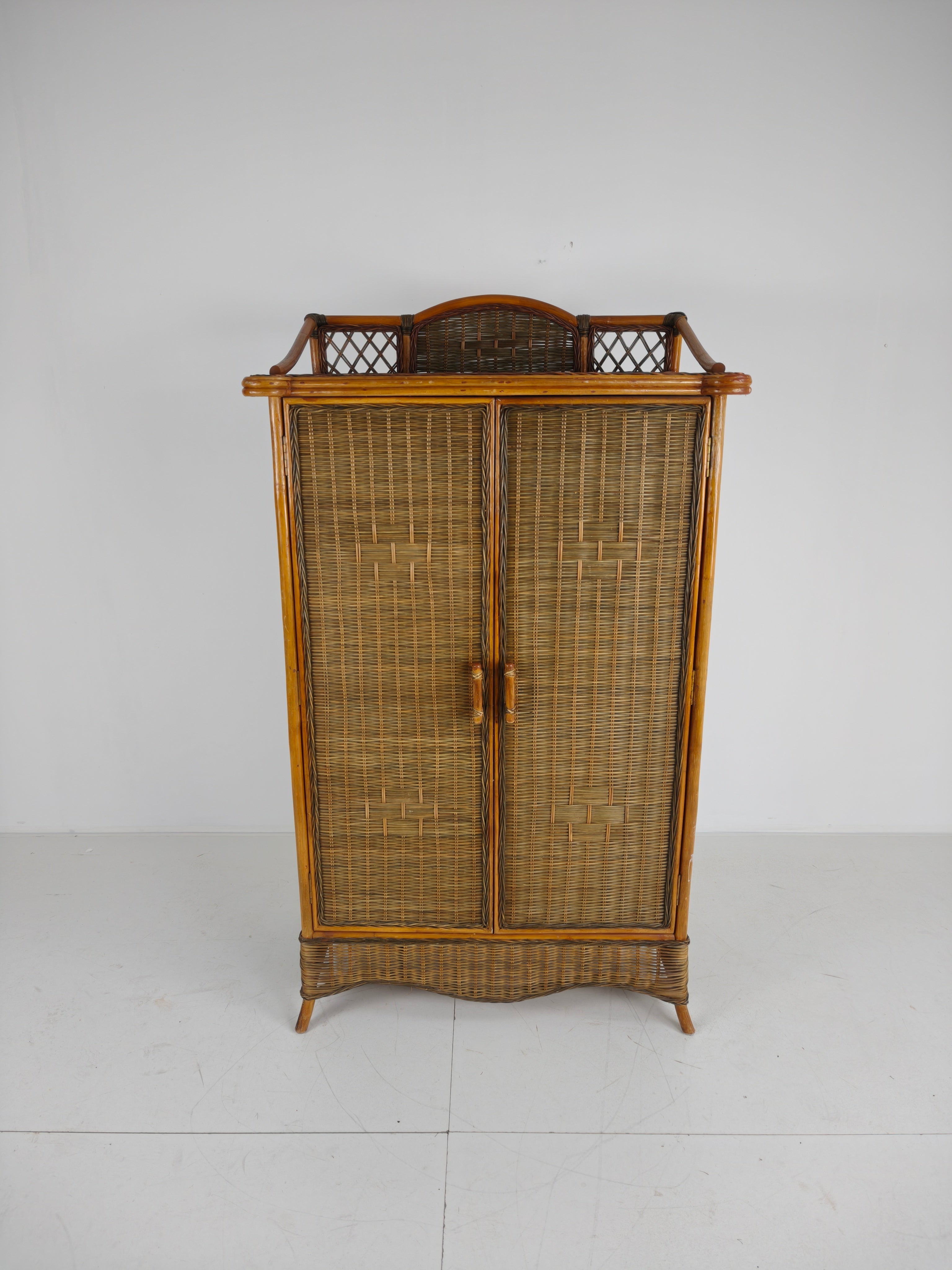Vintage Rieten Kledingkast / Linnenkast - Rotan En Bamboe image 2