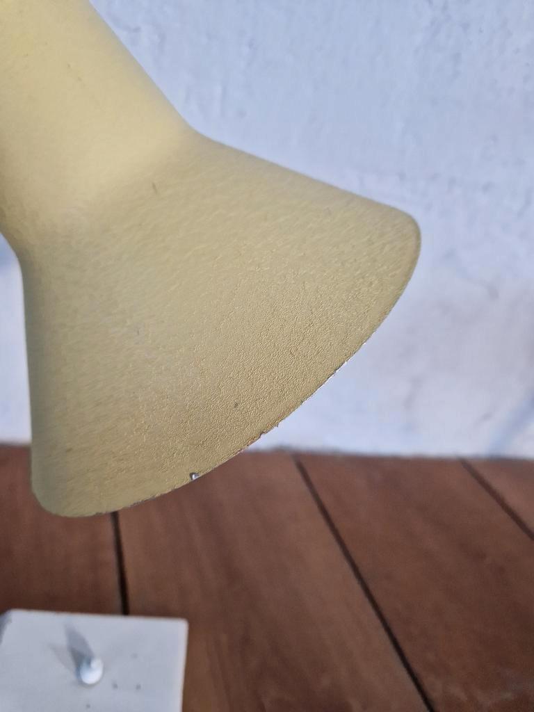 Sis Light Duits Vintage Bureau Lamp Jaren 50 Geel. image 5