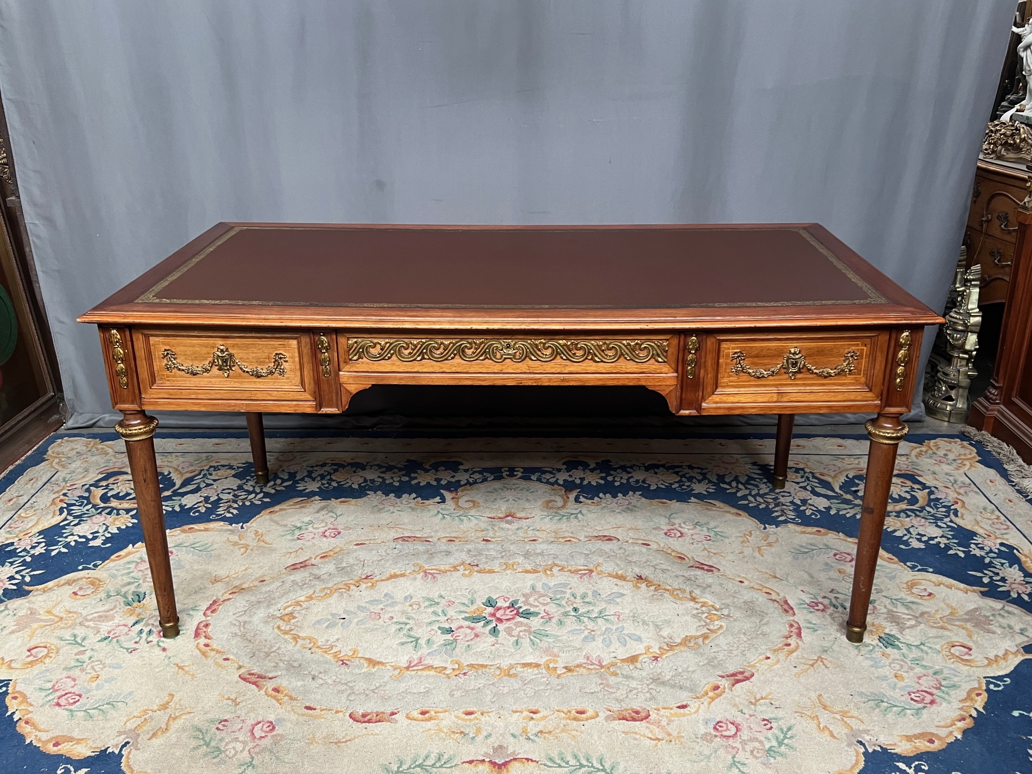 Bureau In Lodewijk Xvi-stijl. image 2