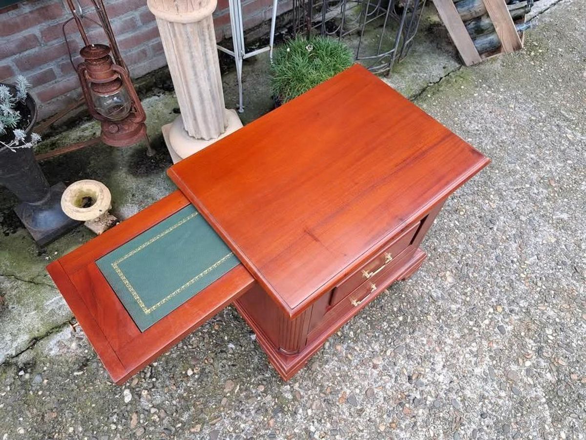 Klassiek Engels Bureau Ladekast, Nachtkastje Bijzettafel Met image 5