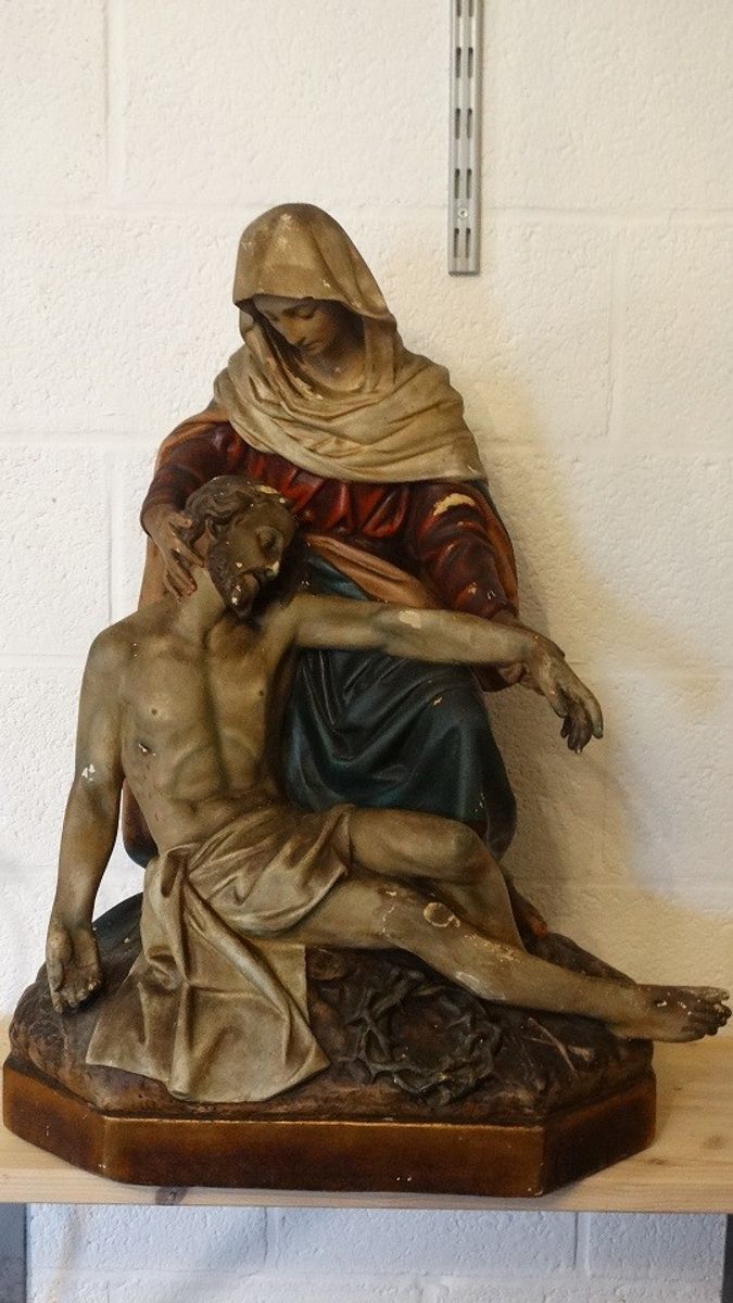 Groot Pieta Beeld Van Ch. Proost Sartini Antwerpen. image 11