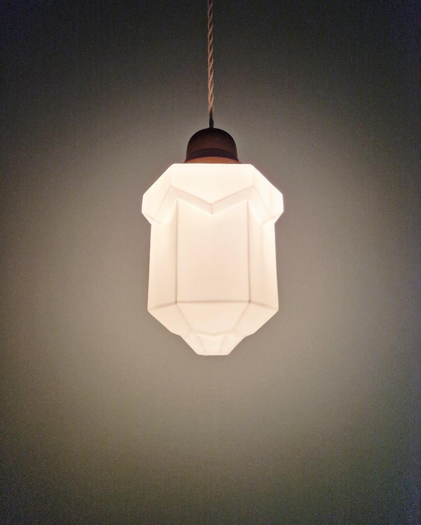 Skyscraper Art Deco Hanglamp In Witte Opaline, 1920-30 image 5