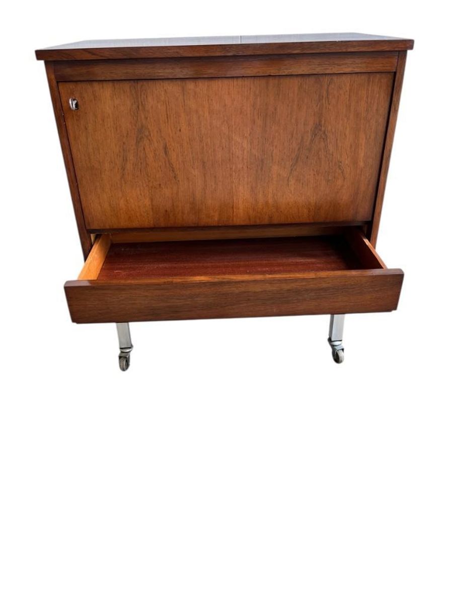 Vintage Barkast Op Wieltjes / Retro Minibar Of Bijzetkast image 7