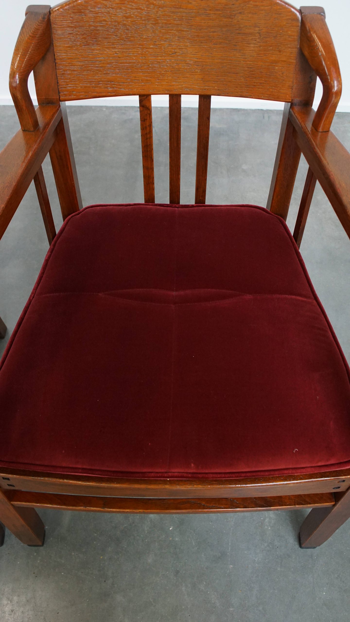 Set Van 4 Art Nouveau/ Jugendstil Design Schuitema Eetkamerstoelen Met Rode Stoffen Bekleding image 10