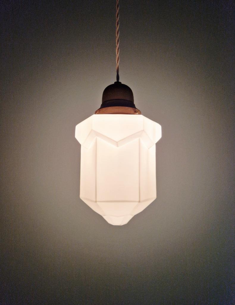 Skyscraper Art Deco Hanglamp In Witte Opaline, 1920-30 image 3